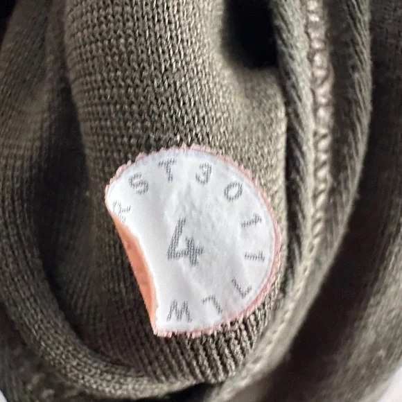 Lululemon Green Army Leggings Yoga Women’s Size 4 - Picture 3 of 3